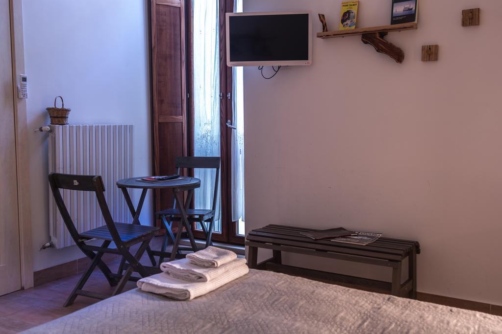 4 Camere A Трані Номер фото